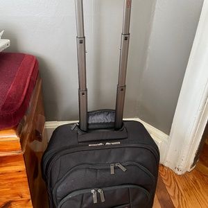 Laptop roller bag